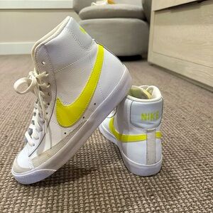 Nike Blazer Mid 77’ high top sneaker